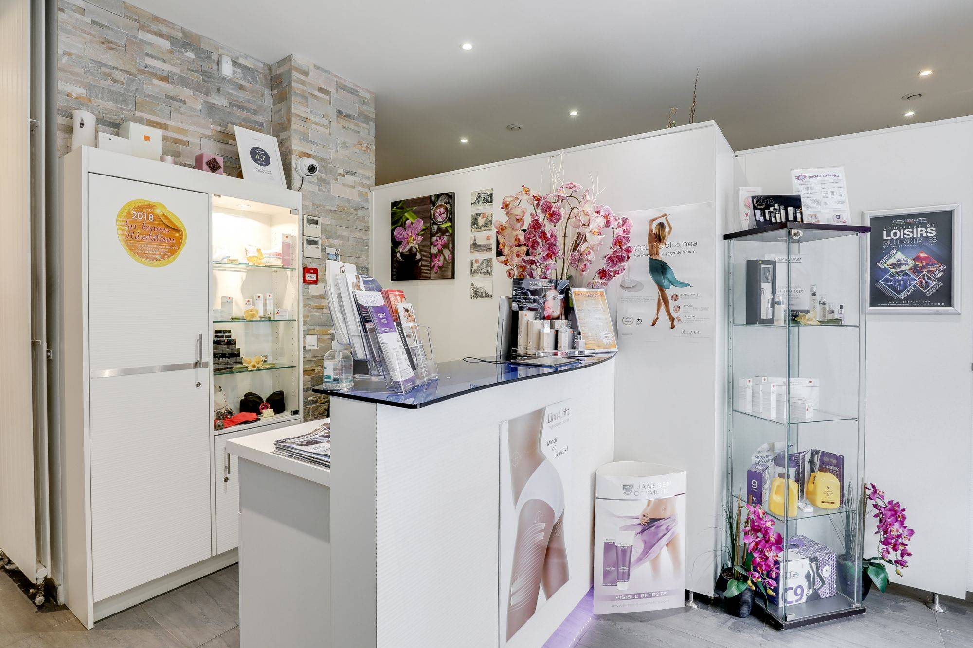 Un centre minceur, de remise en forme et de soins anti-âge équipé d&#8217;appareils Hight Tech pour vous offrir des moments de sérénité Courbevoie