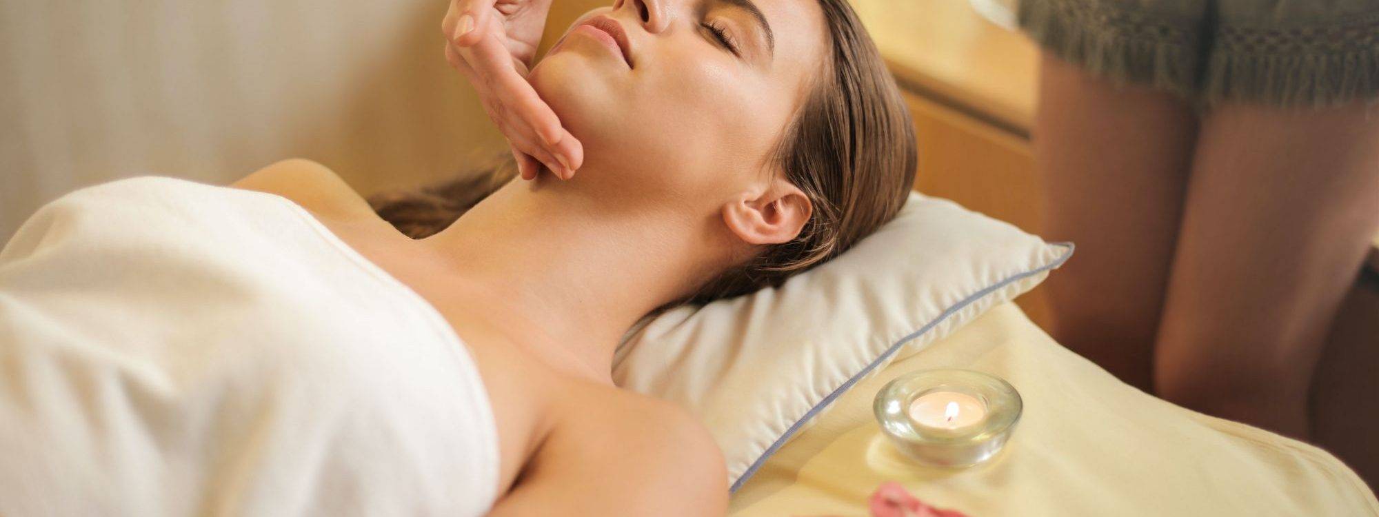 Soins Anti-Age Visage et Cure Minceur dans le quartier La Motte-Picquet Paris 15ème Versailles