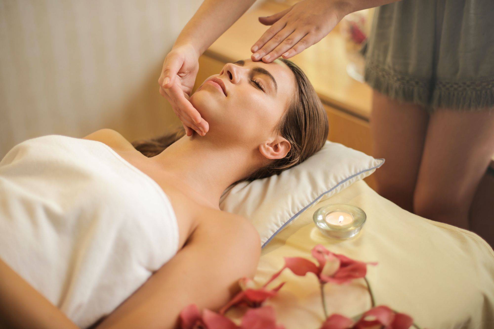 Soins Anti-Age Visage et Cure Minceur dans le quartier La Motte-Picquet Paris 15ème Versailles